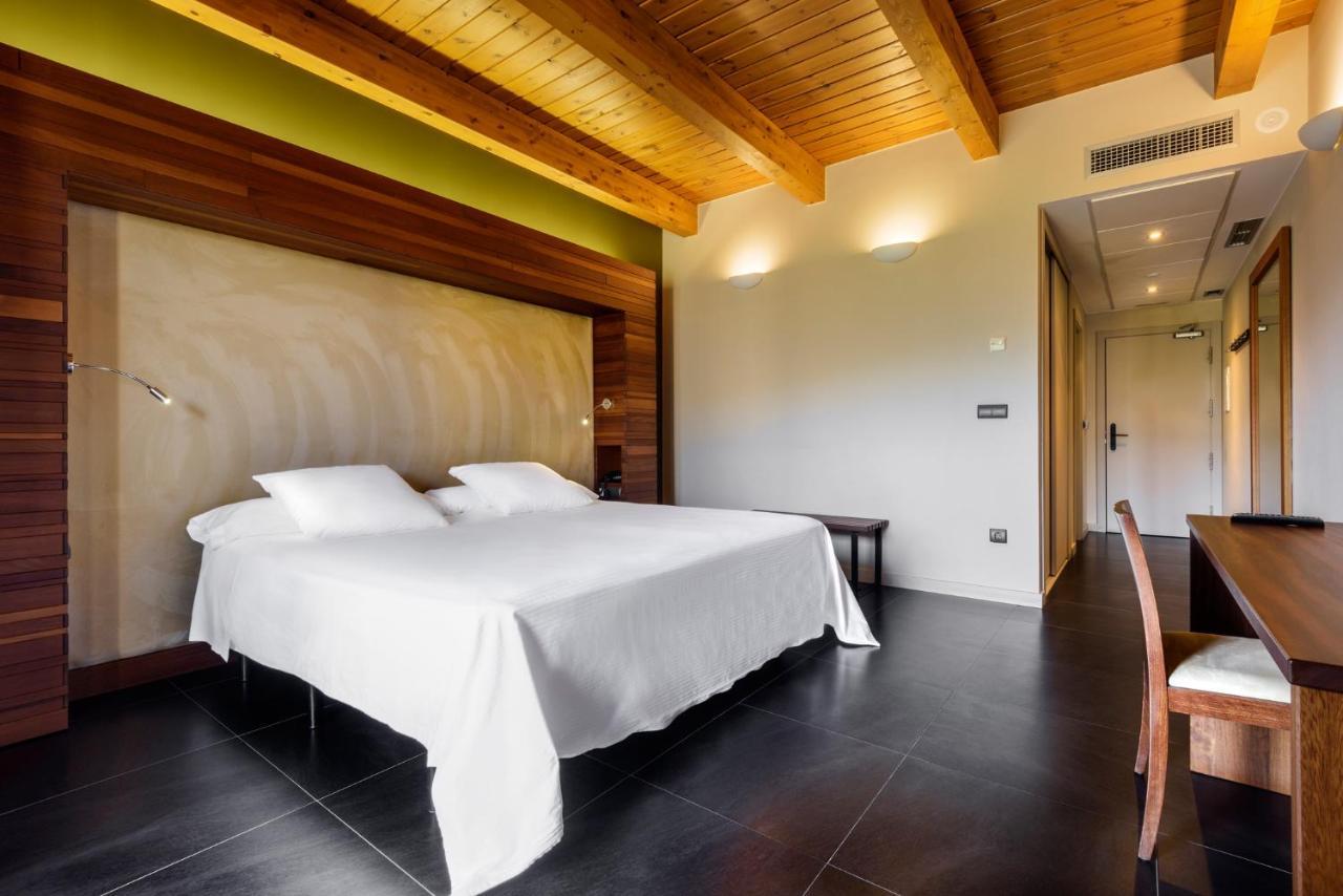 Hotel Spa Aguas De Los Mallos Murillo de Gállego Esterno foto